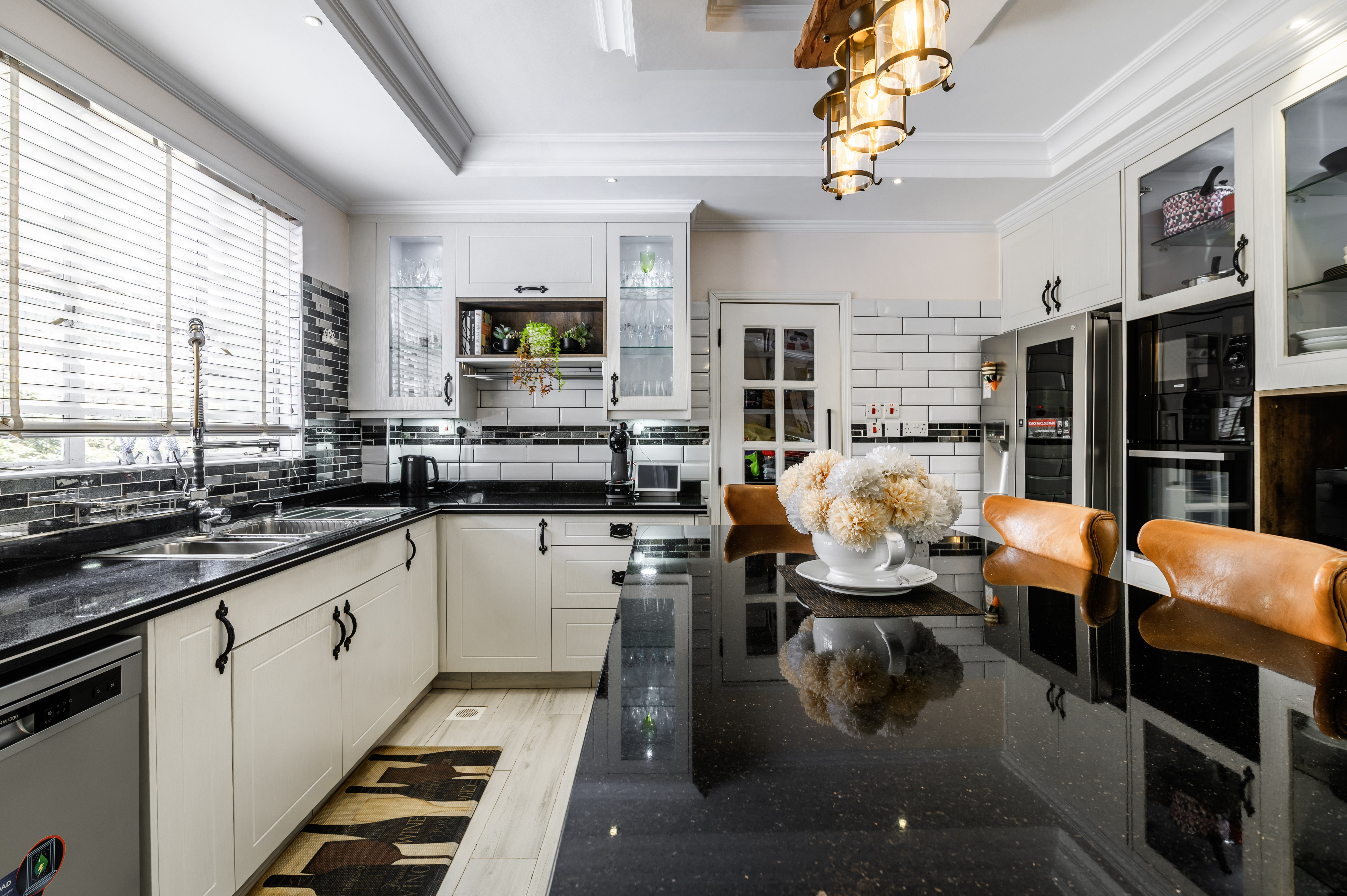 Elegant 3 BR + SQ for Sale in Kileleshwa - Image 13