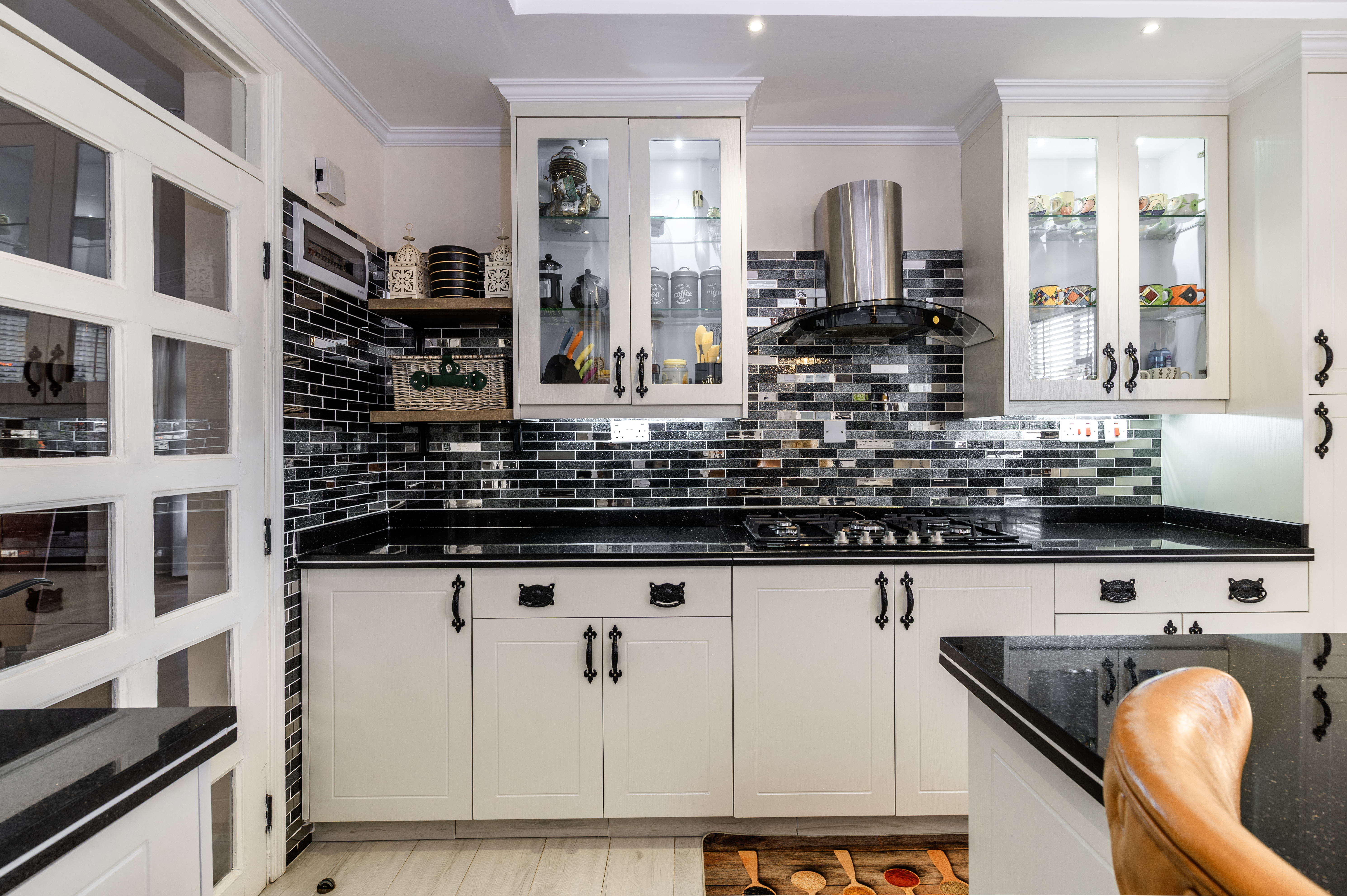 Elegant 3 BR + SQ for Sale in Kileleshwa - Image 10