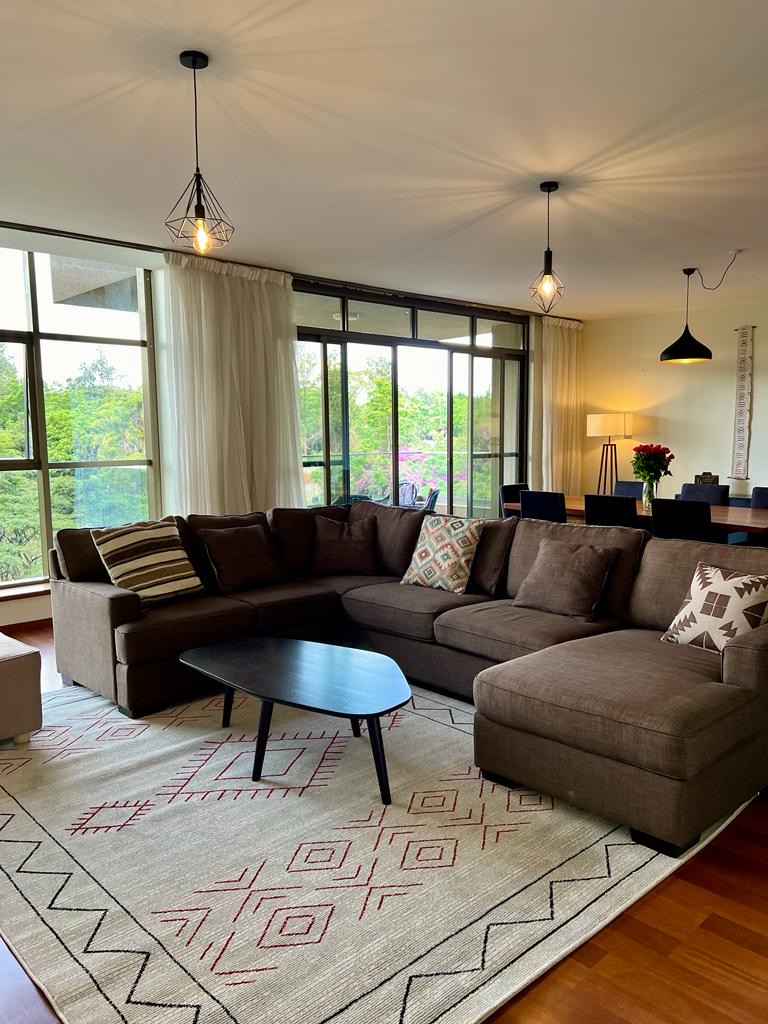 Modern 3 BR apartment to let with a forest view