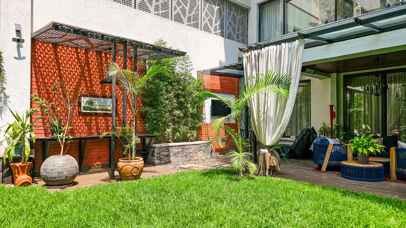 Modern 4 BR apartment to let in Spring Valley - Image 10