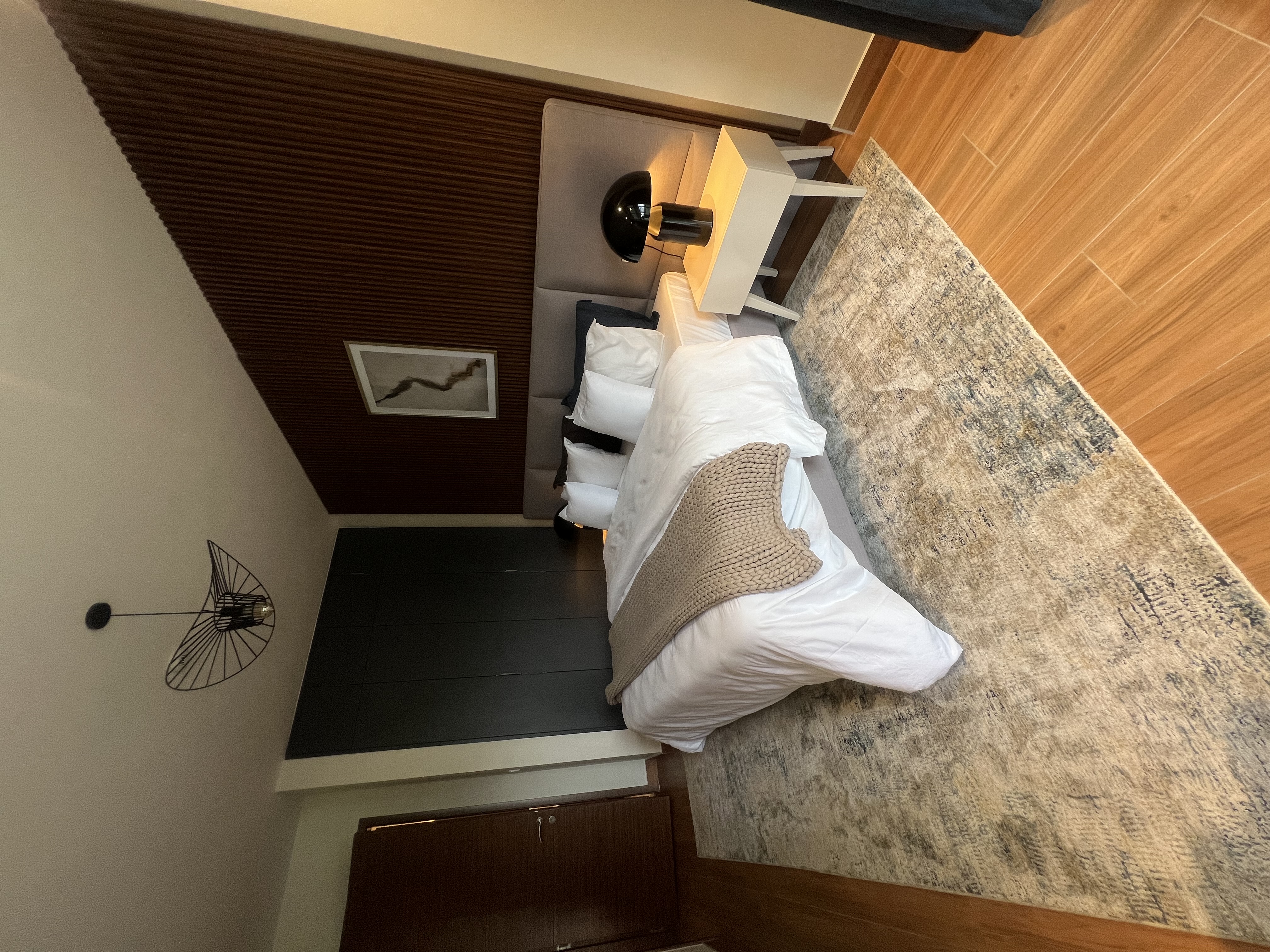 Luxury 2 BR apartment for sale in Riverside Drive - Image 5
