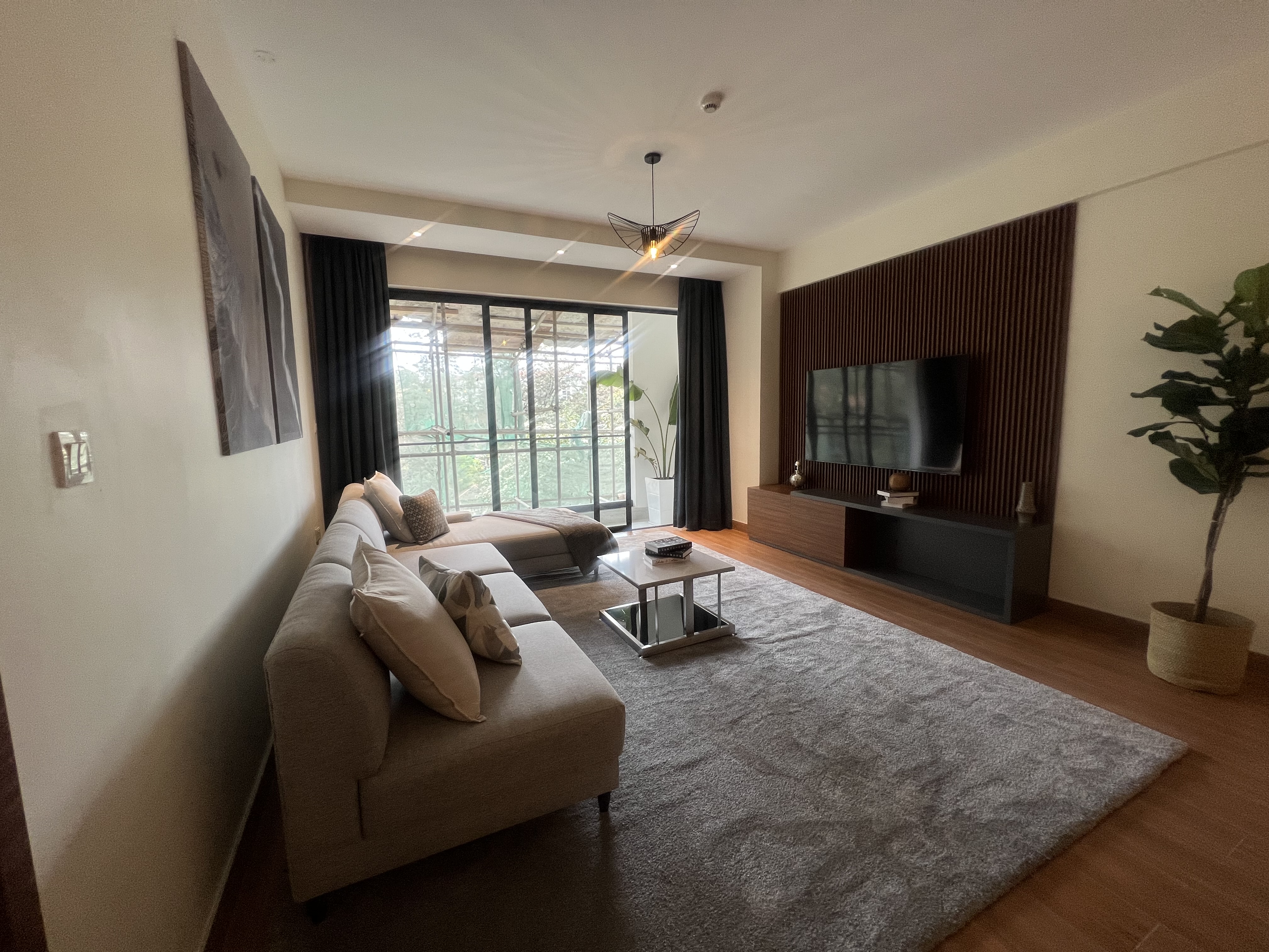 Luxury 2 BR apartment for sale in Riverside Drive - Image 3