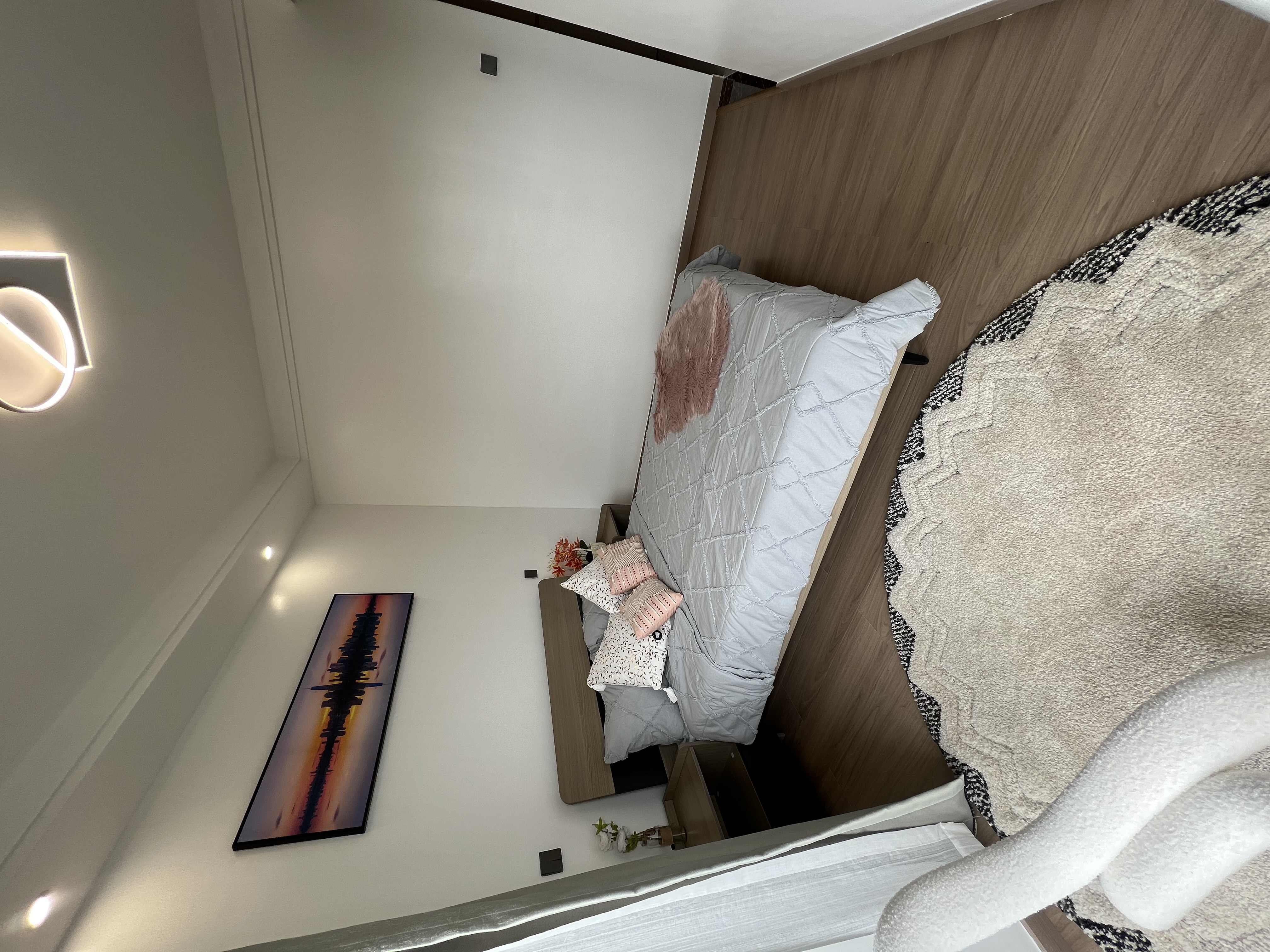 Modern 3 BR + SQ for sale in Riverside Drive - Image 7