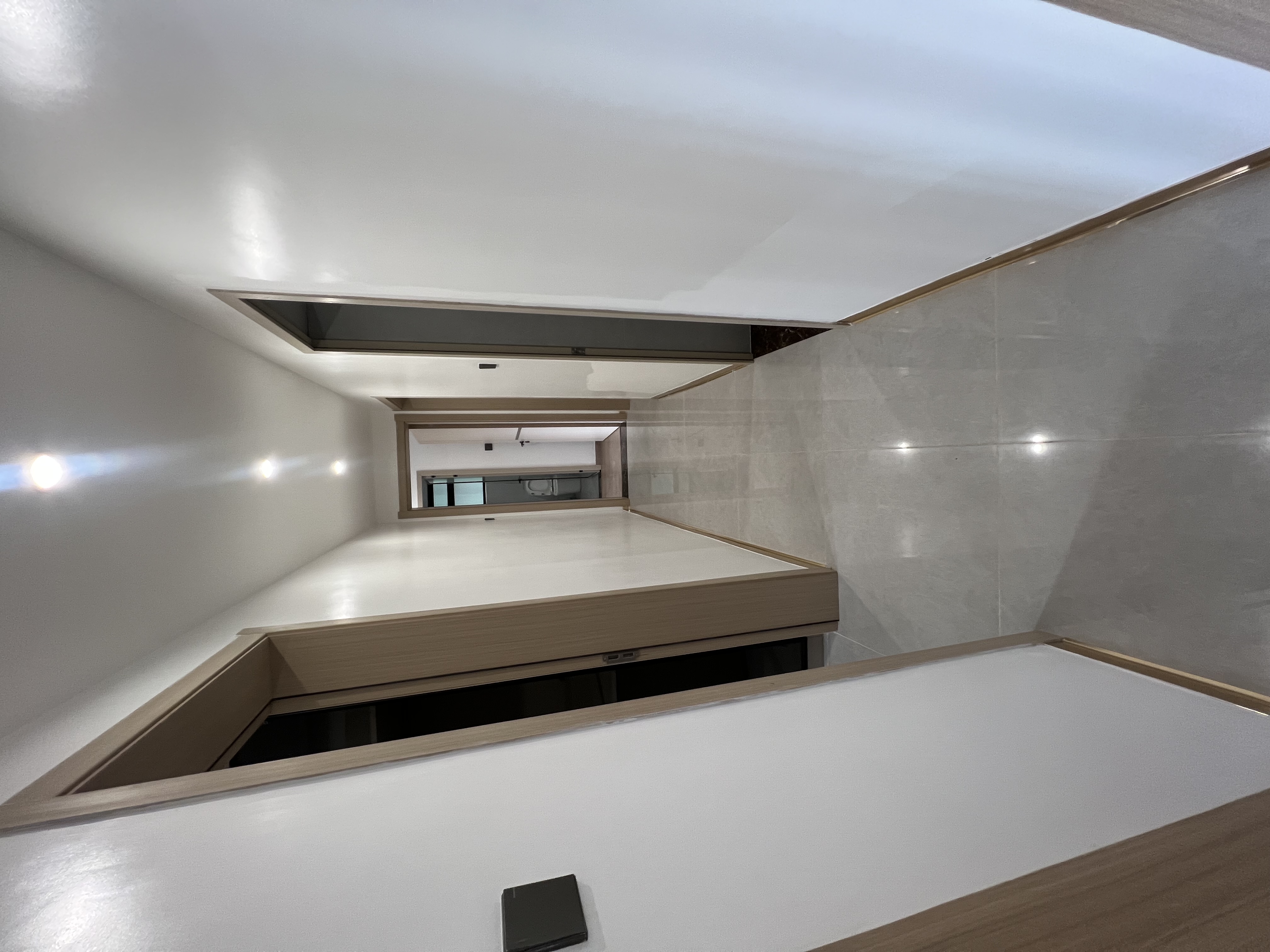 Modern 3 BR + SQ for sale in Riverside Drive - Image 9