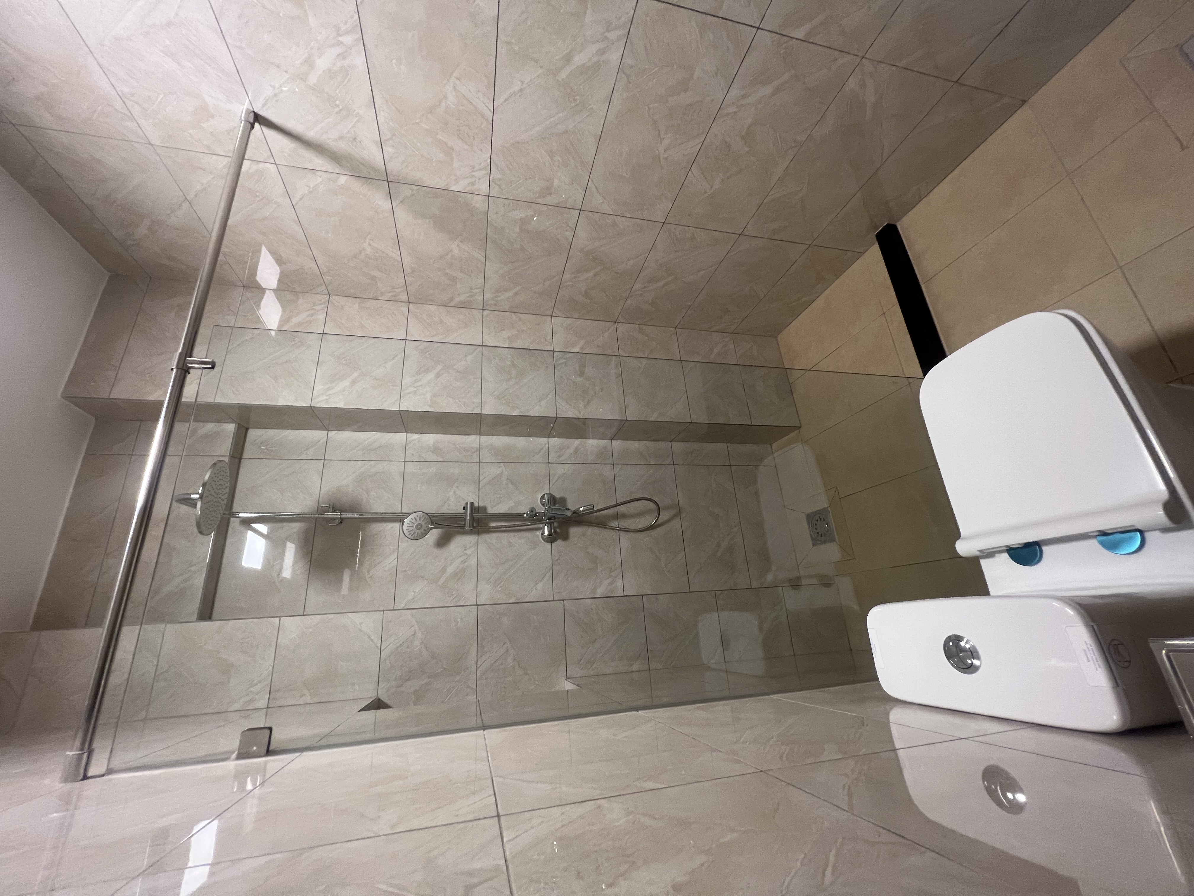 Luxury 2 BR apartment for sale in Kilimani - Image 6
