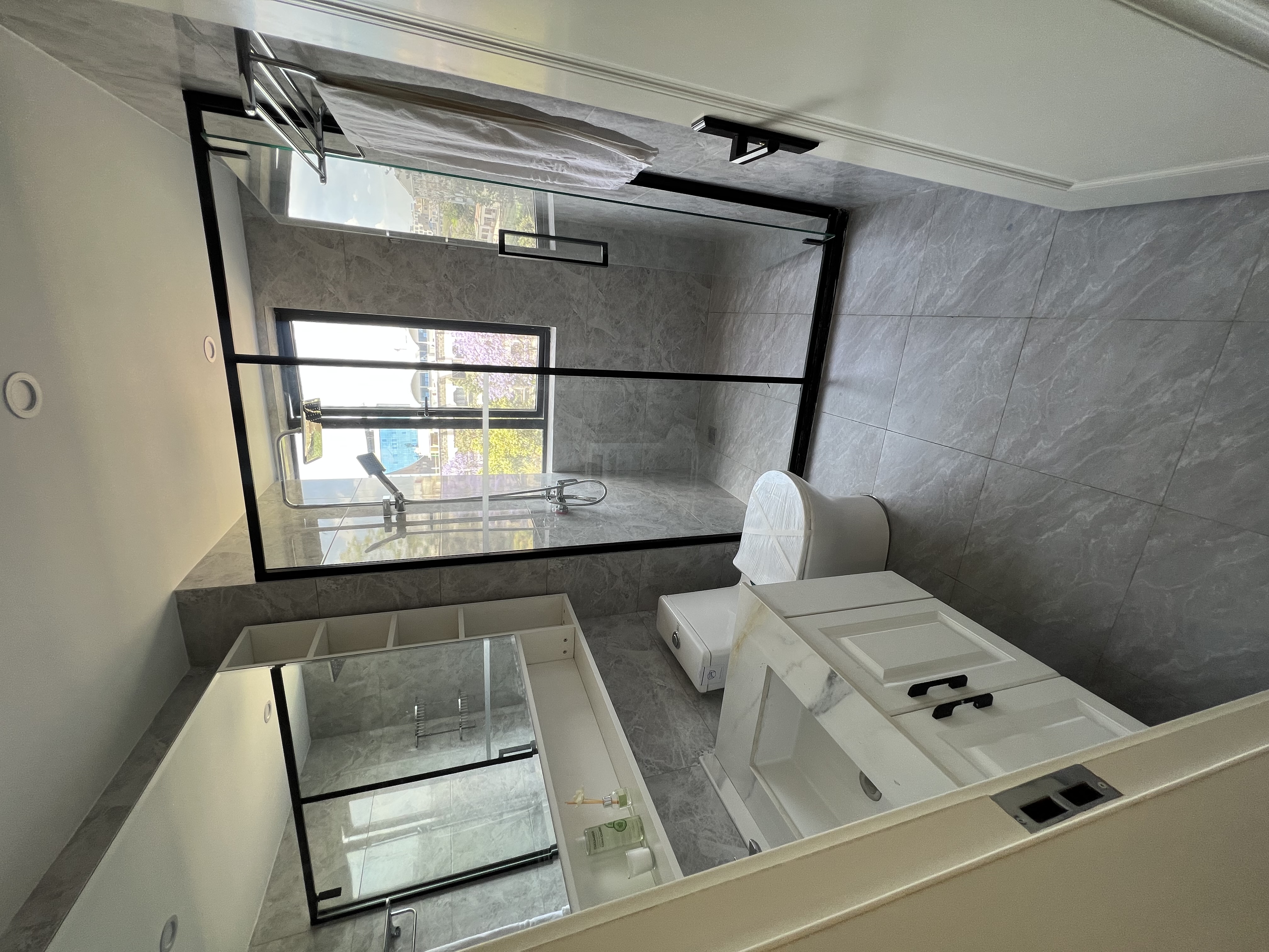 Modern 3 BR apartment for sale in Kilimani - Image 10