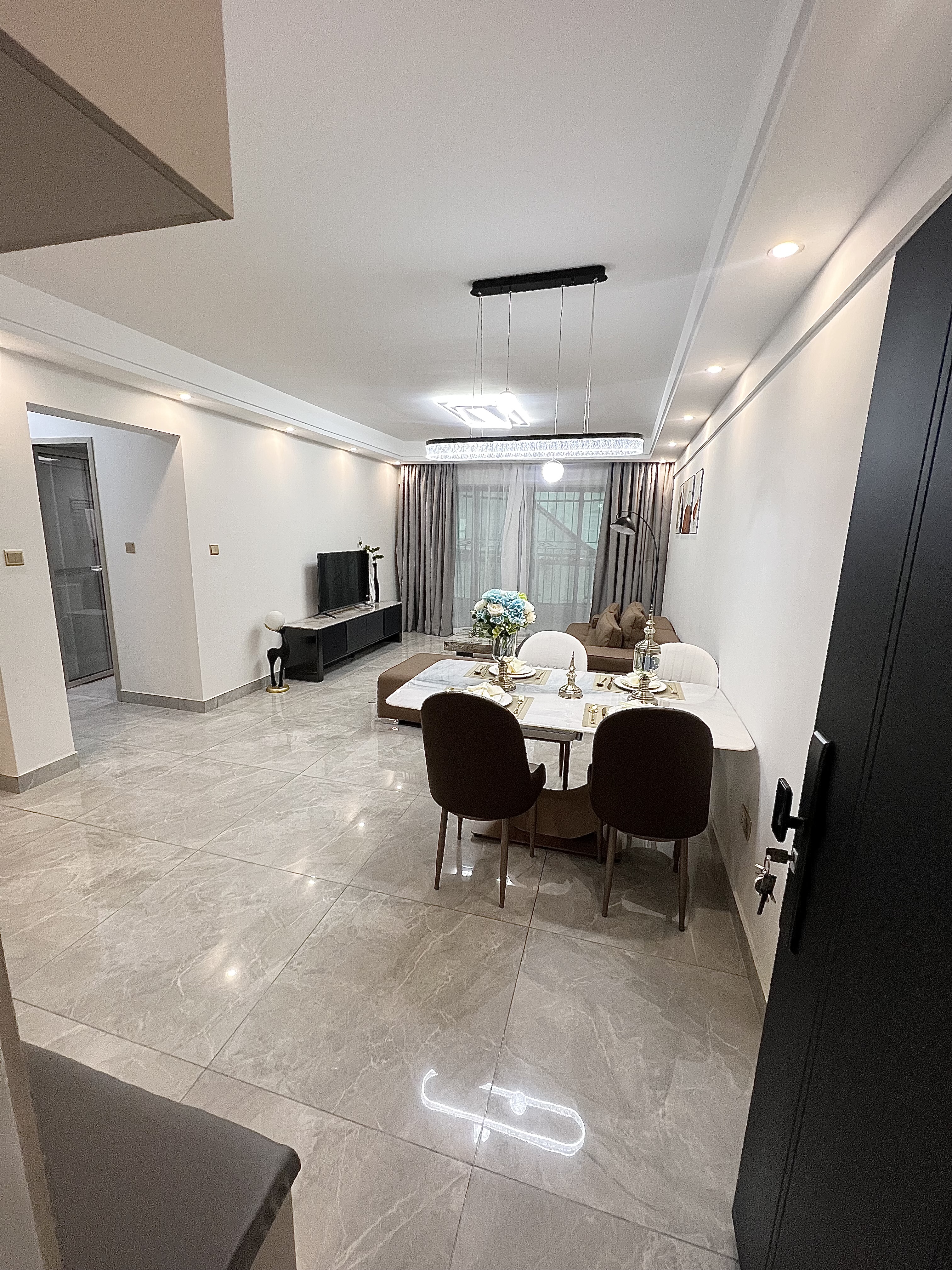 Modern 2 BR apartment for sale in Kileleshwa - Image 2