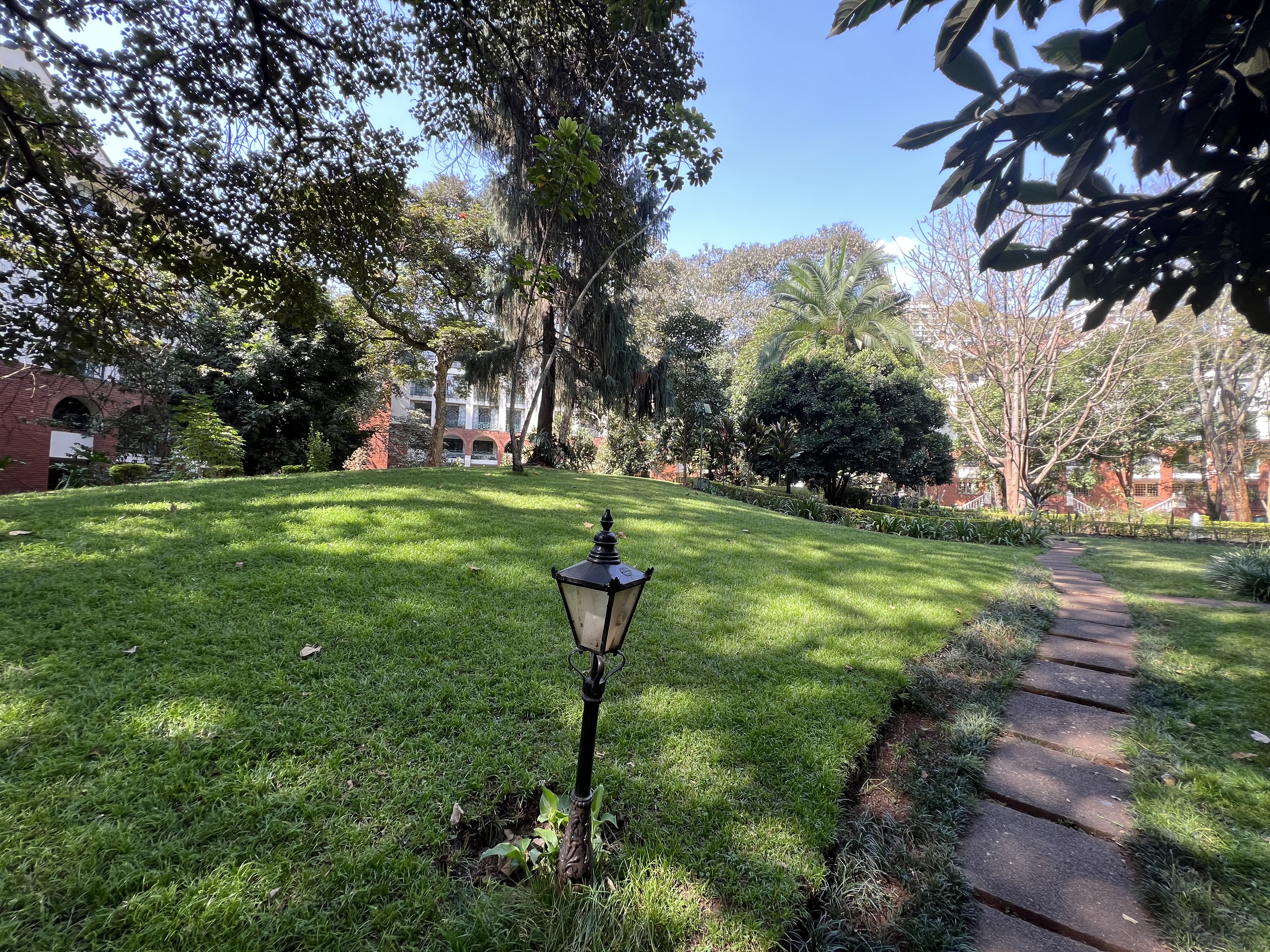 Charming 3 BR Duplex to let in Riverside - Image 2