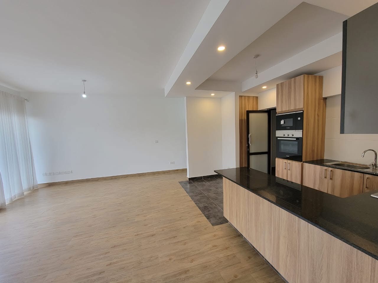 Modern 2 BR apartment for sale in Kilimani - Image 2