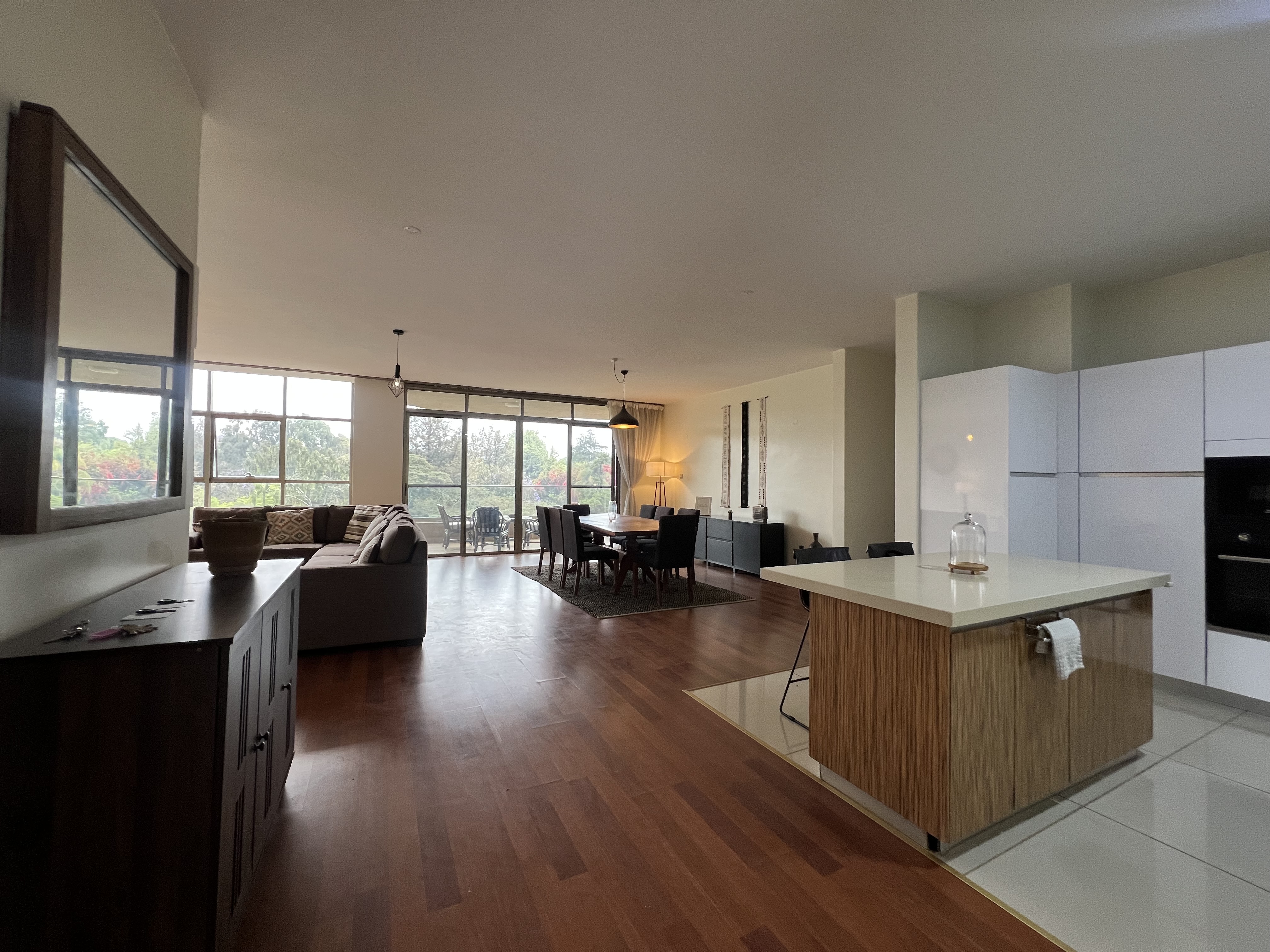 Modern 3 BR apartment to let with a forest view - Image 12