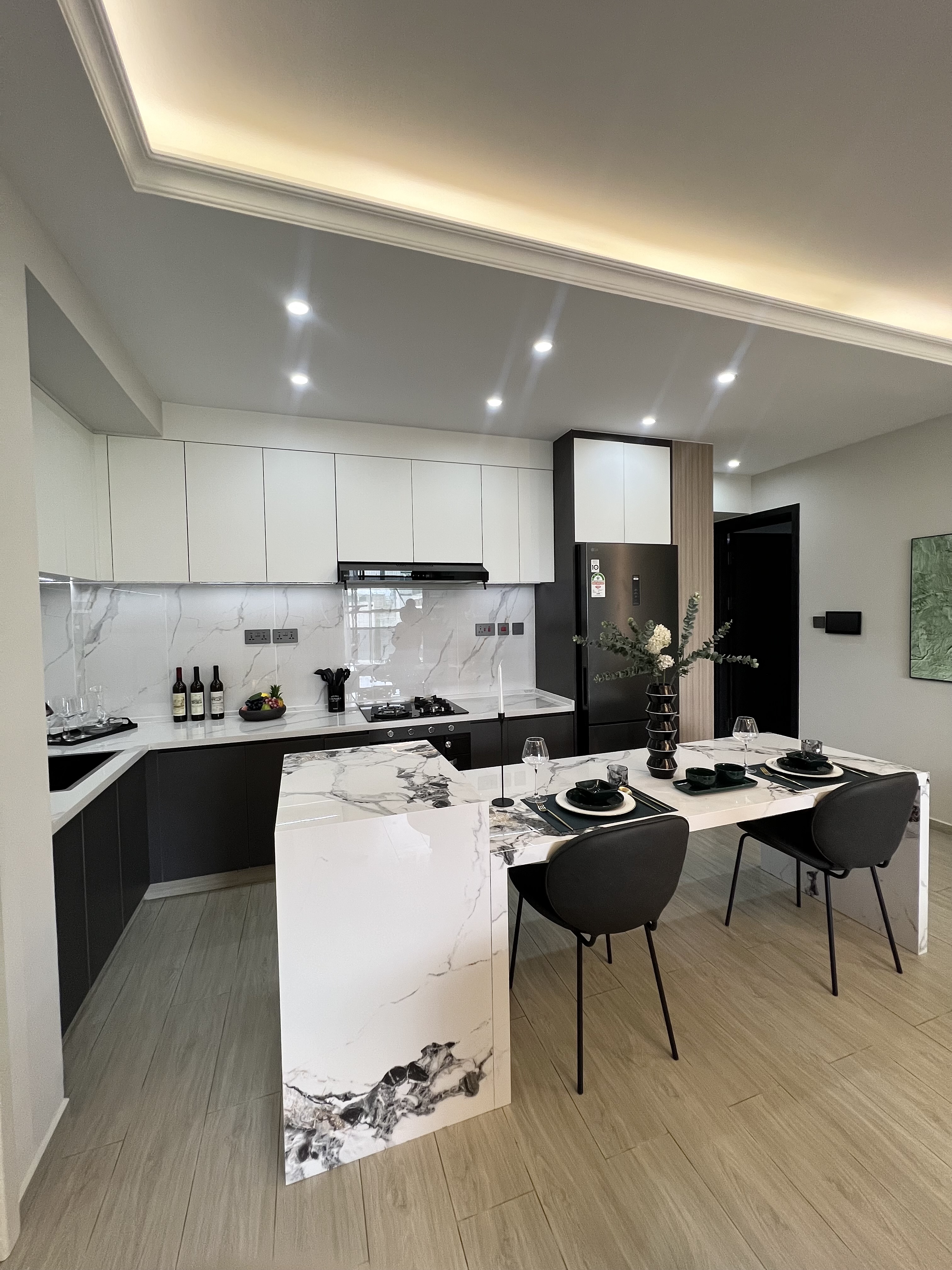 Modern 2 Bedroom apartment for sale in Westlands - Image 4