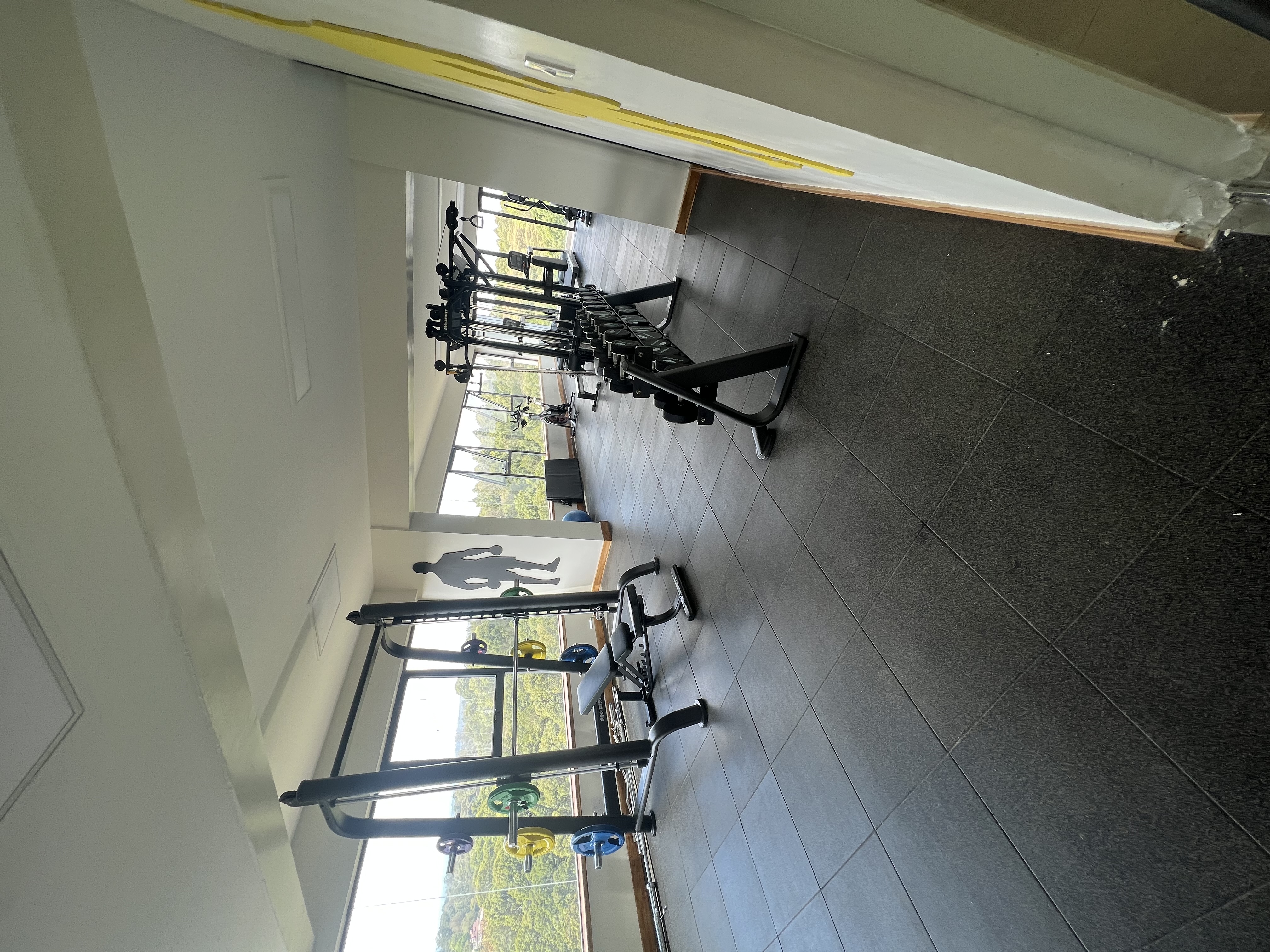 Modern 4 BR apartment to let in Spring Valley - Image 14