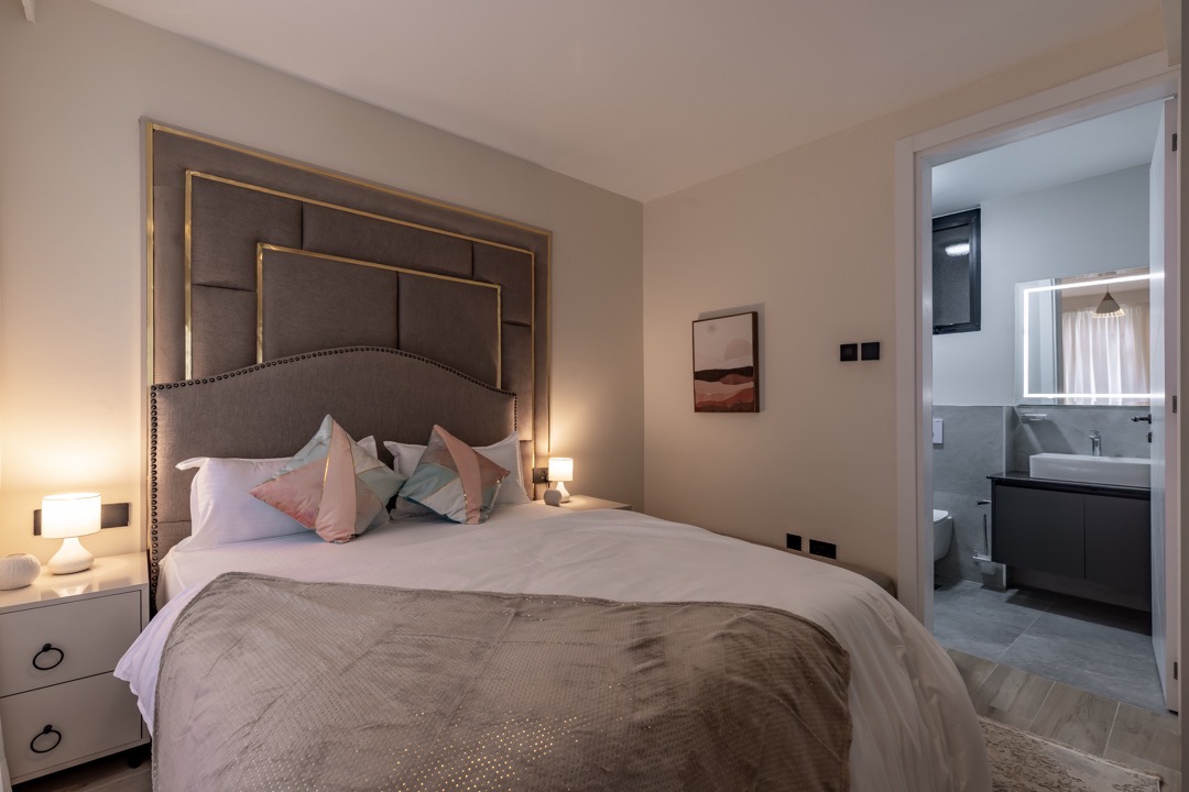 Modern 3 BR apartment for sale - Image 6